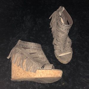 Fringe wedges